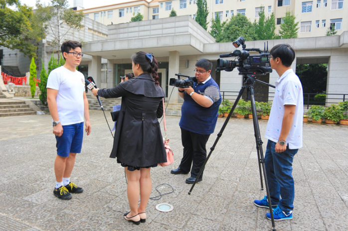 “只有成功的男人才知道，女人是如何一步步成就他的”